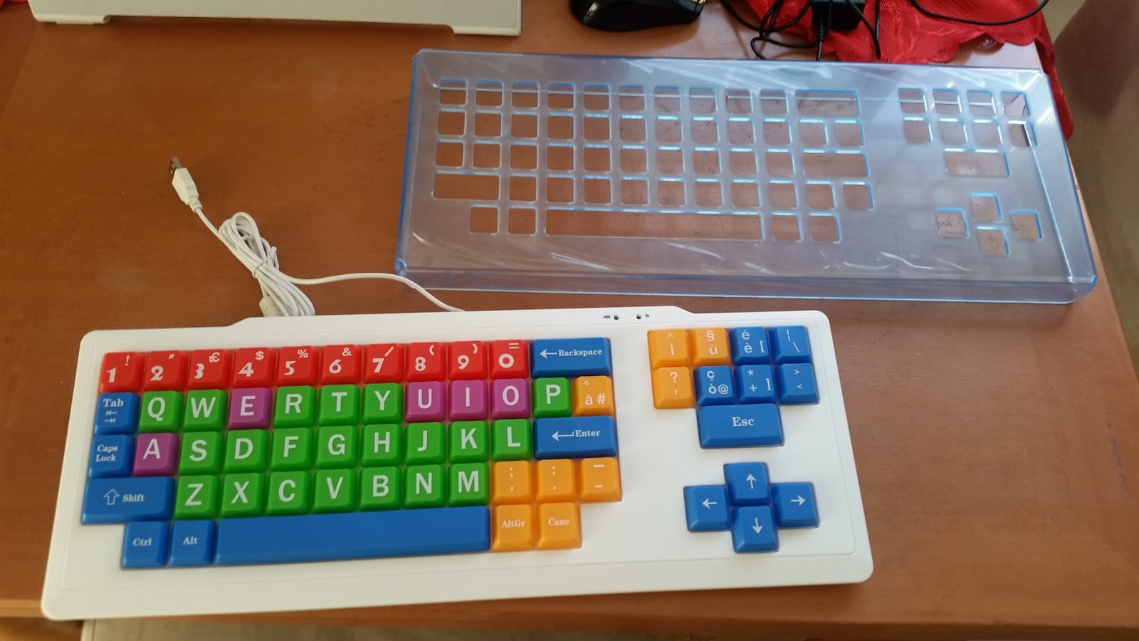 Tastiera per disabili con scudo, espansa e colorata